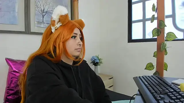 lussyevans24's Webcam Show
