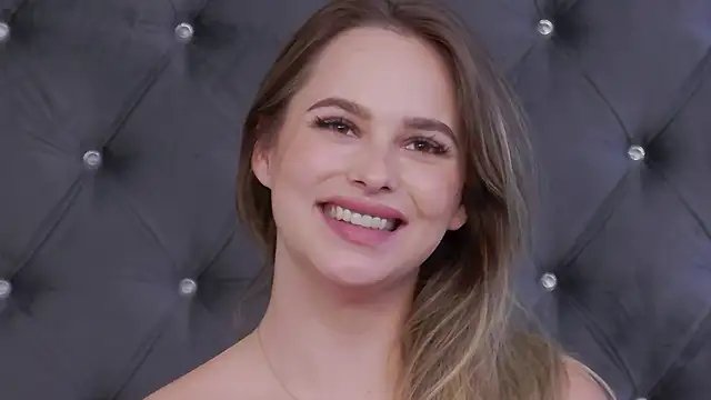 Ellsa_Jean_'s Webcam Show