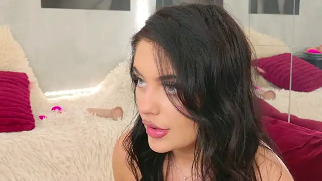 celia_chanel's Webcam Show