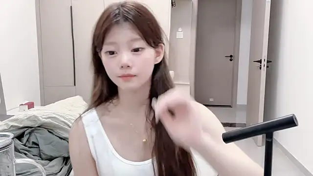 美女yang-yang-yang在线直播