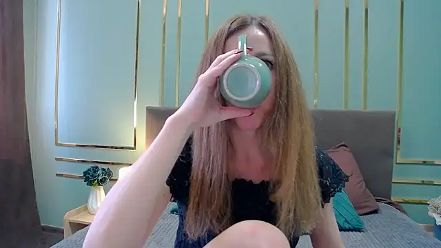 KrissBird Live Sex Cams