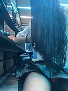美女xiao-Lin在线直播