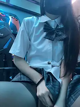美女xiao-Lin在线直播