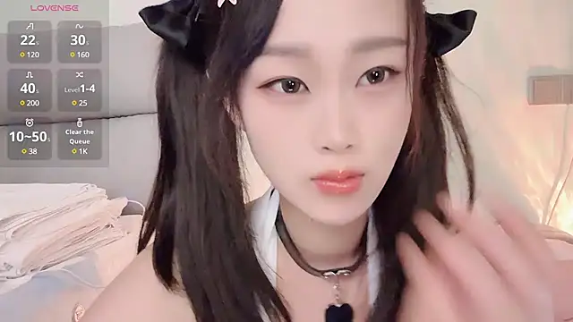美女yueyue2003在线直播