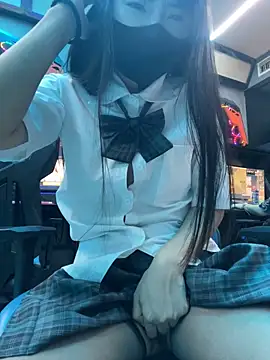 美女xiao-Lin在线直播