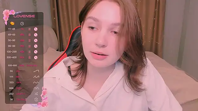 Nika_Whiter's Webcam Show