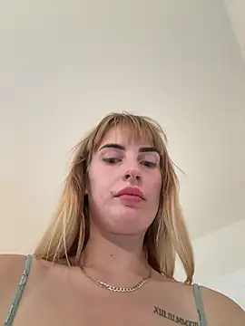 AmateurBauxite's Webcam Show