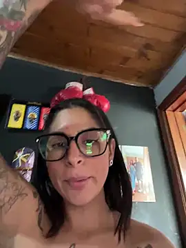 charlotte_stevenss_'s Webcam Show