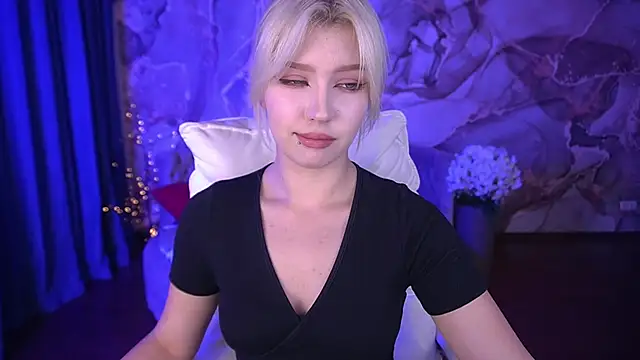 SelenaIris' Webcam Show