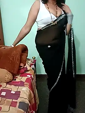 Urmila_555's Webcam Show