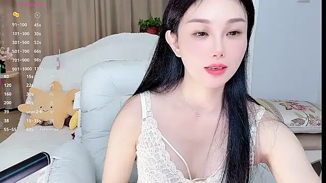 美女Xiatian520_在线直播