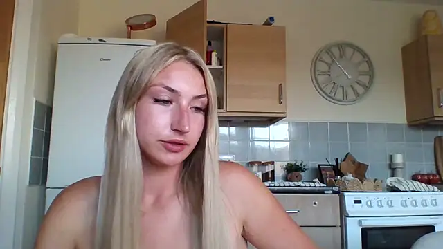 Naughty_Rose69's Webcam Show