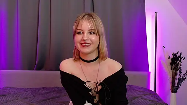 LiyaLuna Live Sex Cams