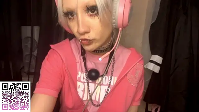 QuinnSense Live Sex Cams
