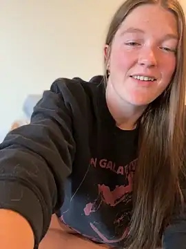 PussiesnCream_'s Live Sex Cam Show