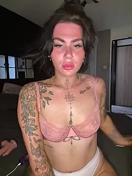 BonnieFoxxx's Live Sex Cam Show
