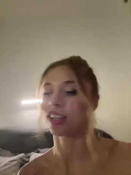 BabyAnais' Live Sex Cam Show