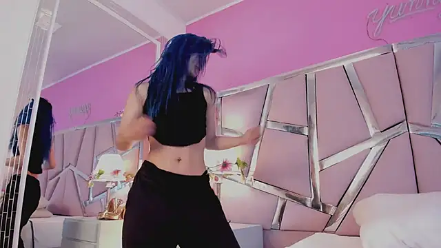 Lunapage's Webcam Show