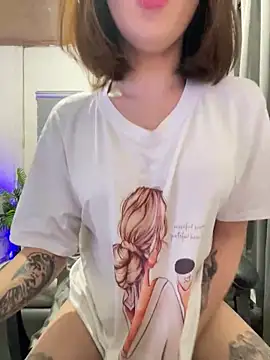 SweetCheska19's Live Sex Cam Show