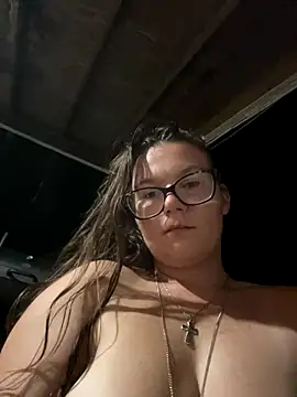 amiralily9's Live Sex Cam Show