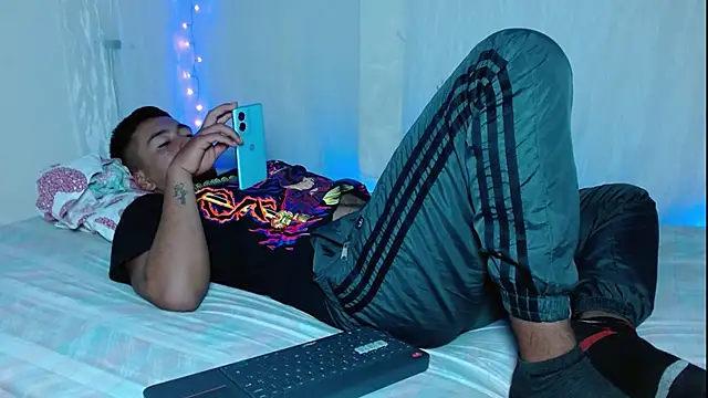 AprilFtMax's Live Sex Cam Show