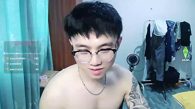 Azyrrgg's Webcam Show