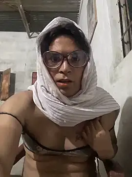 Apple00001@xh's Live Sex Cam Show