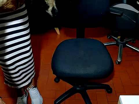 camilafull2025's Live Sex Cam Show