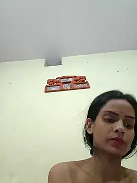 pooja8008 online webcam