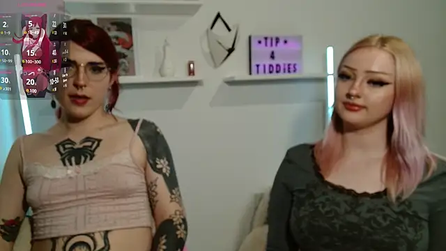 chloe_levine's Live Sex Cam Show