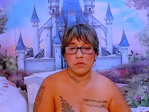 indianroxy's Live Sex Cam Show