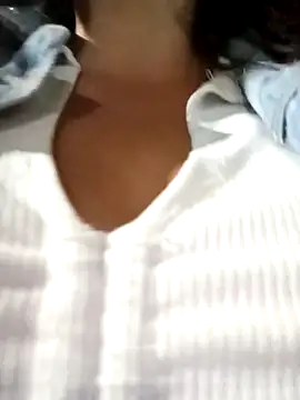 celeste-30_'s Live Sex Cam Show