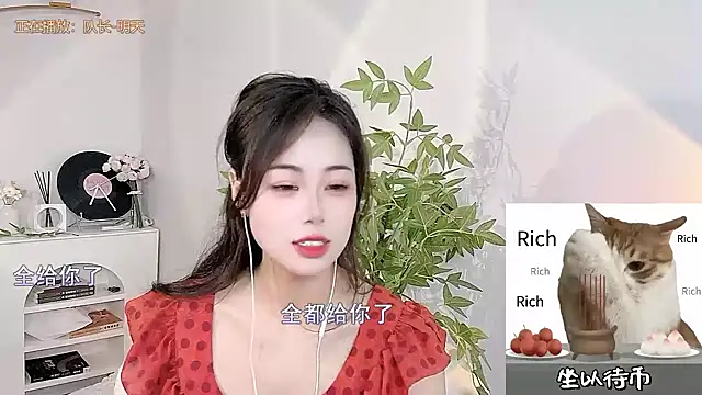 CL_2024 Live Sex Cams