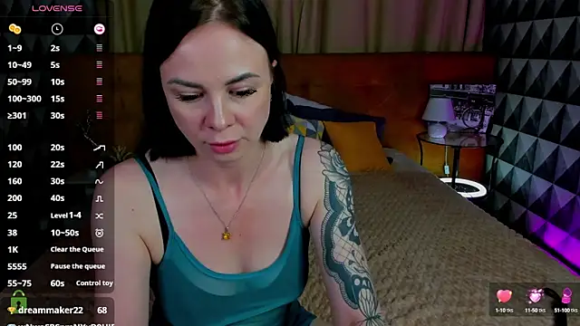 sarah2101's Live Sex Cam Show