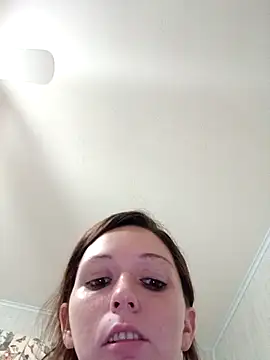 Erika_Bubbles' Live Sex Cam Show