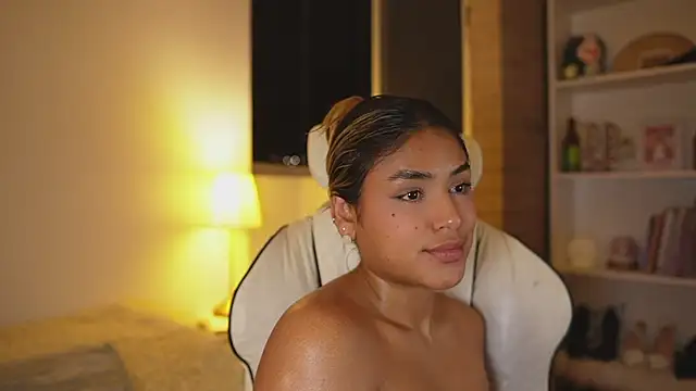 SaraParisi Live Sex Cams