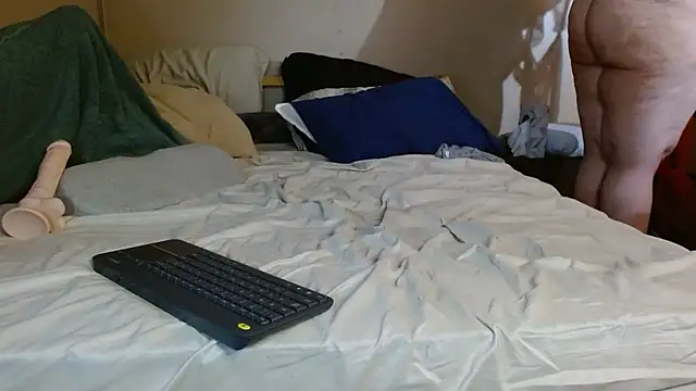 cosmicjones' Live Sex Cam Show