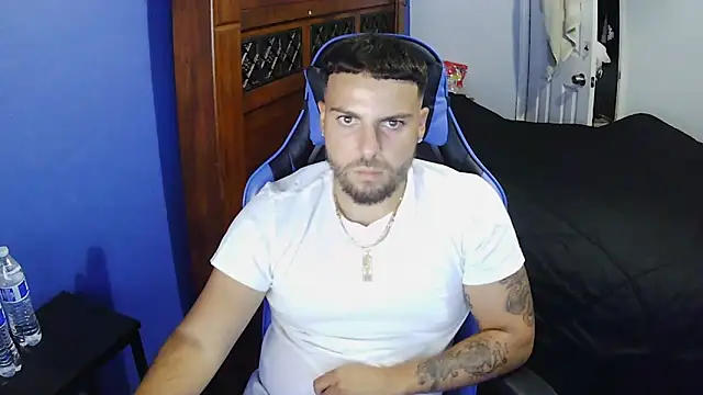 MasterKvn's Live Sex Cam Show