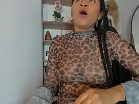 sophia18- Live Sex Cams
