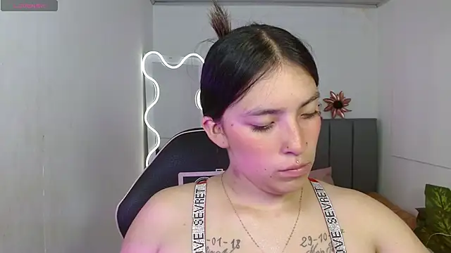 lurea_tay Live Sex Cams