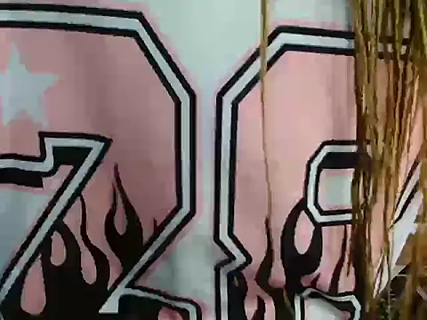 NikkyDangerr Live Sex Cams