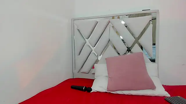 leslyylove Live Sex Cams