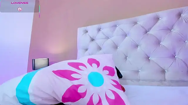 MartinaBlakees Live Sex Cams