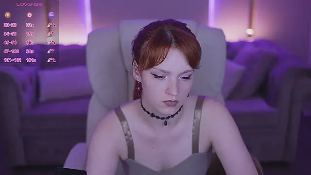 VikkyLoveRed Facial page 17