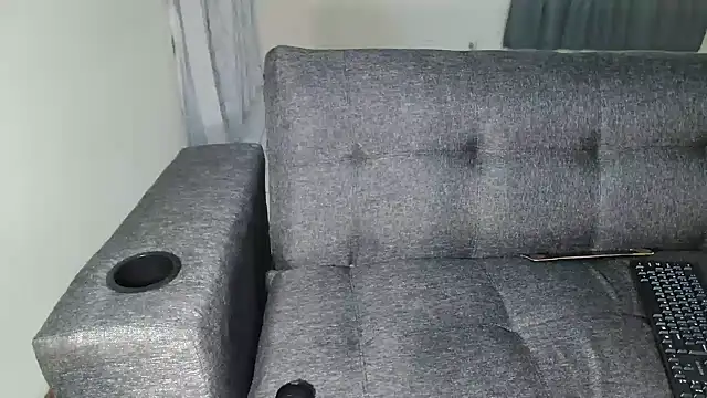 ThickAnabella Live Sex Cams