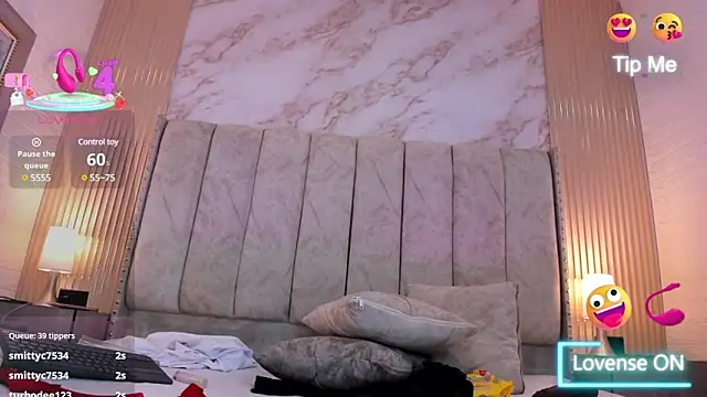 kiarazafira Live Sex Cams