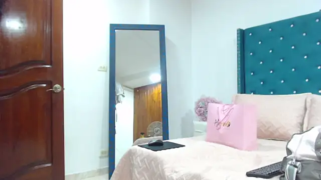 KimScarleth Live Sex Cams