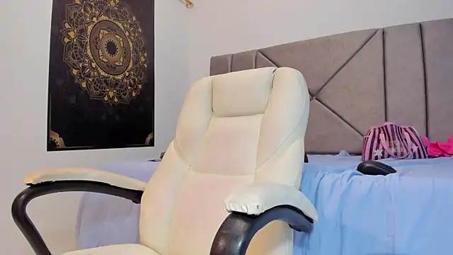 gime_lara Live Sex Cams