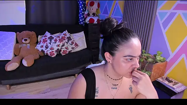 Cuttiealice Live Sex Cams