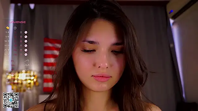 LoraAtcher Live Sex Cams